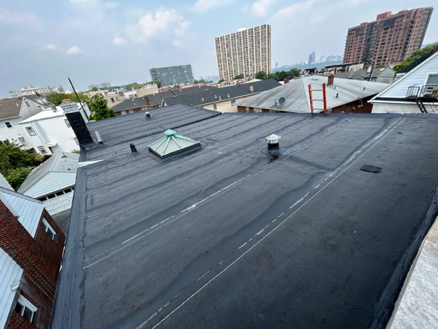 Flat roof in Jersey City for commercial roofing