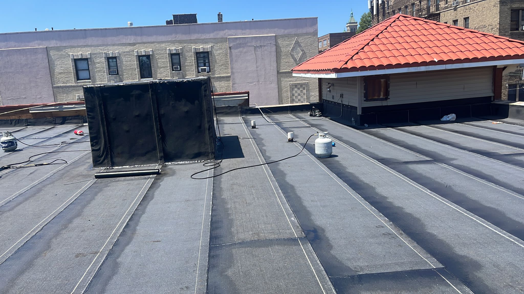 Flat roof commercial project in progress in West New York