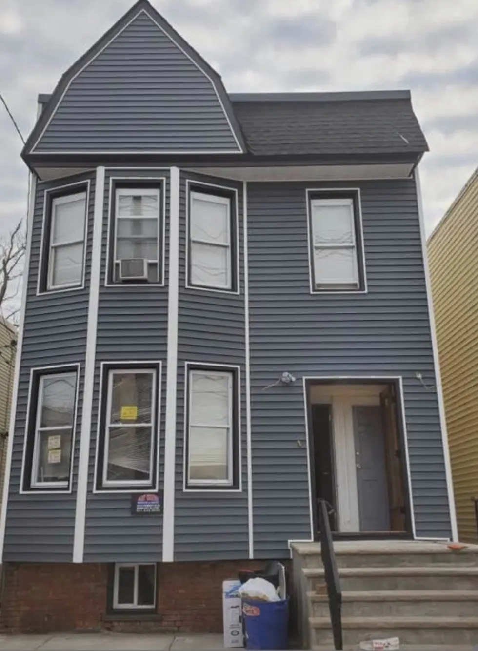 Exterior Vinyl Siding job in Jersey City